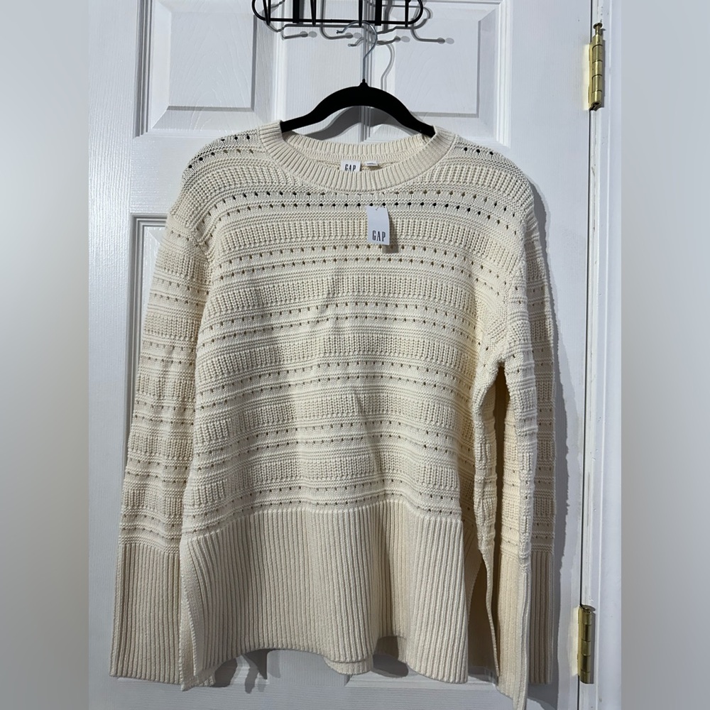 NWT GAP Ivory Textured Sweater (XS)